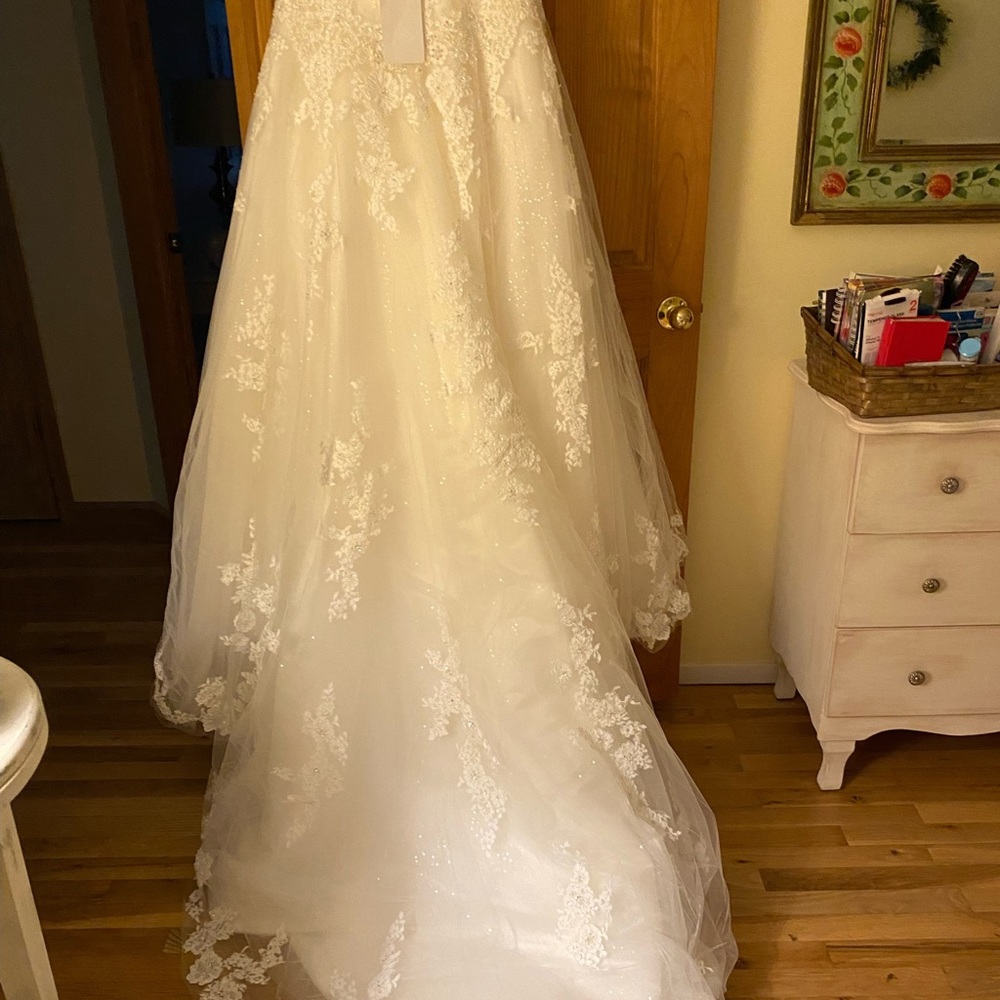 Allure Wedding dress with bolero not pictured. - Picture 6 of 6